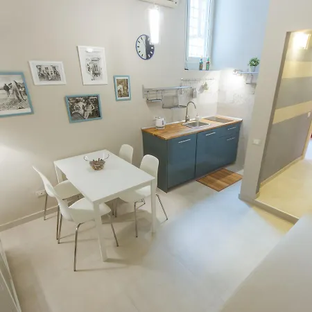 - San Lorenzo Chic Apartment